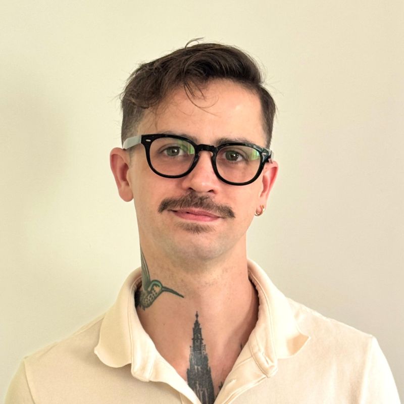 qodef-team-image